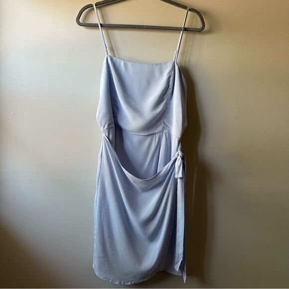 Forever 21 Homecoming Dress Wrap Periwinkle Tie Front Spaghetti Strap Size L - Picture 2 of 11